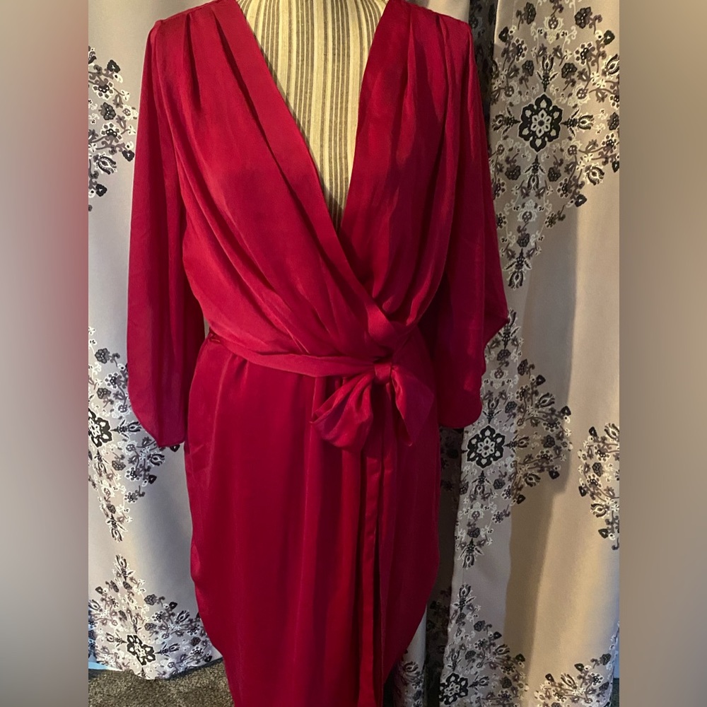 Photos don’t do this dress justice!  Fuchsia colored, Charmeuse dress!